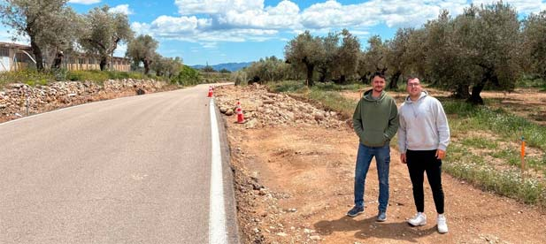 El pasado octubre, el regidor junto a su concejal, Joan Meseguer, se entrevistó con el diputado provincial de Carreteras, Héctor Folgado, para trasladar la urgencia de reforzar la seguridad en la carretera.