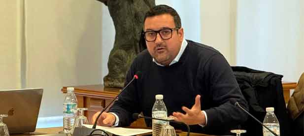 &ldquo;Hoy se ha tenido que ir hasta China para buscar excusas que tapen su mala gesti&oacute;n&rdquo;, ha a&ntilde;adido el l&iacute;der del PP 