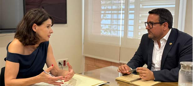 •	“No solo no se elimina ningún ciclo, sino que por primera vez se ofrecerá la titulación en Técnico Deportivo en Futbol, dentro de las enseñanzas deportivas de régimen especial”, asegura el líder del PP 