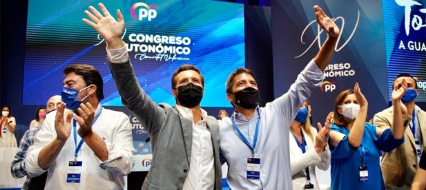 Mazón ha desgranado las principales líneas de actuación más urgentes tras mostrar el  apoyo del PP a la próxima candidatura para que Valencia sea sede de la America’s Cup.