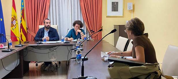 El alcalde rechaza dejar sobre la mesa el expediente, tal y como pide el PP. “Queremos que nos expliquen los motivos de esta operación, porque no nos han facilitado información”. “Lo que es evidente es que la tesorería, en manos del PSOE, no va bien”