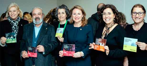 El gobierno municipal comprometido con el colectivo de personas cel&iacute;acas viene colaborando con diferentes acciones como en la cabalgata de reyes donde se reparti&oacute; caramelos sin gluten para los ni&ntilde;os celiacos