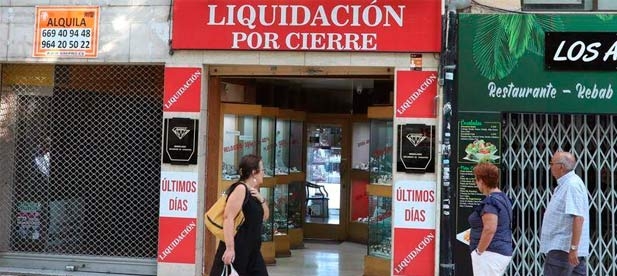Carrasco: "La caída de ingresos de las familias en una ciudad que en estos momentos tiene cerca de 17.000 parados y los cambios en los hábitos de consumo están provocando una pérdida progresiva del tejido comercial"