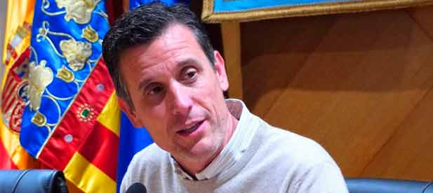 Clausell denuncia que el Gobierno de Espa&ntilde;a ha bloqueado en el Congreso hasta en 67 ocasiones la modificaci&oacute;n de la ley que evitar&iacute;a los derribos en la costa.