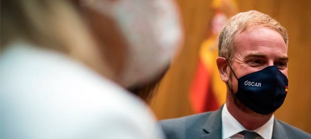 Óscar Clavell: "Mientras la gente pierde el empleo, el Gobierno está pensando en la  campaña electoral en Cataluña"
