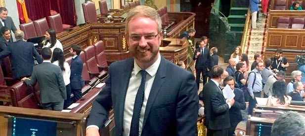 Clavell "El Gobierno debe apostar por la creación de empleo y subir los impuestos es sinónimo de creación de paro"