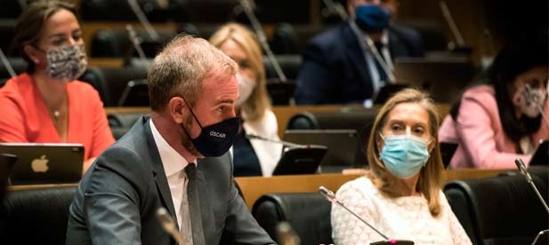 Clavell: “Es necesario un Gobierno de España serio que defienda los pilares de la educación y no los derribe. Hay que apostar por la cultura del esfuerzo y premiar el sacrificio, no la indolencia que alienta la izquierda”