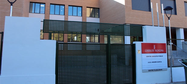 Puig y Marz&agrave; visitan la Vall pero no han anunciado ninguna gran obra educativa para esta legislatura.