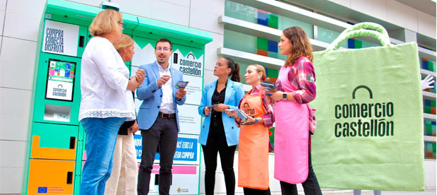 El Marketplace comerciocastellon.es, operativo desde el 4 de noviembre, permite a los vecinos comprar online productos frescos de los mercados Central y San Antonio y recogerlos en 11 taquillas inteligentes disponibles las 24 horas.