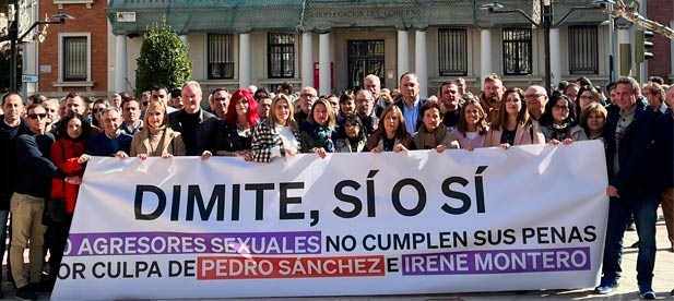 “Siete meses han tardado en querer cambiar la ley, ¿y lo hacen por las víctimas y por las mujeres o lo hacen porque hay elecciones en 40 días?”, pregunta Marta Barrachina