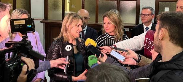 La primera edil ha trasladado a la máxima responsable del departamento de Innovación de la Generalitat la inquietud de que se ponga al servicio de la ciudadanía, con usos culturales, que sean innovadores