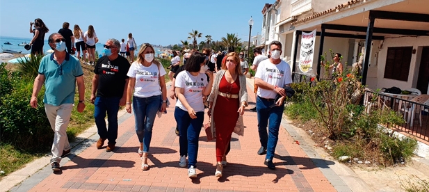 “Los vecinos están cansados de promesas. Quieren hechos. Y su futuro debe garantizarse porque nuestras playas son nuestra vida”, afirma la portavoz del PP