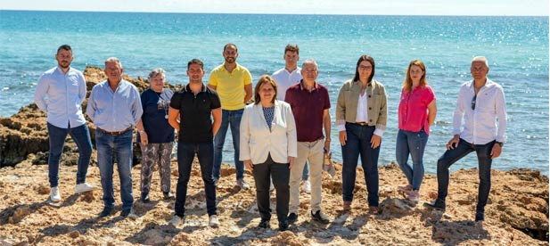 En el PP “vamos a seguir defendiendo nuestro patrimonio, protegiendo valores naturales e históricos, y conciliando los usos de nuestras playas”. “Frente a las amenazas de derribos y la falta de inversiones, defendemos el autogobierno que protege”
