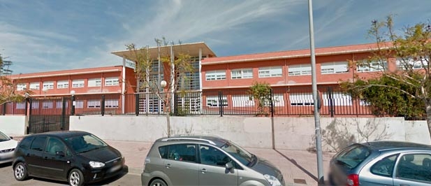 Fabregat: "Si realmente el gobierno de Amparo Marco considerara prioridades las deficiencias en los centros educativos de nuestra ciudad, ¿cómo vamos a confiar en que se materialicen otras actuaciones de mayor envergadura que prometen?"