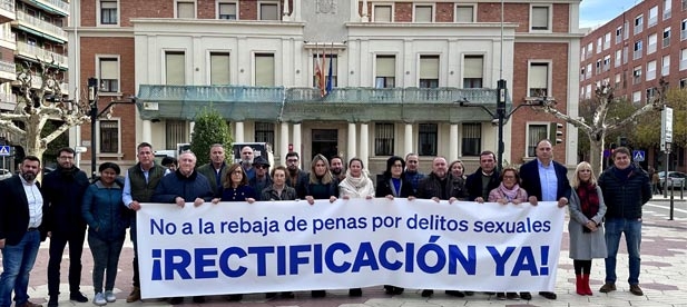 Marta barrachina: “Hay que cambiar y modificar esa ley y el tiempo corre en contra de las mujeres y de la protección a las mujeres y, por tanto, exigimos que esa reforma se lleve a cabo ya hoy”