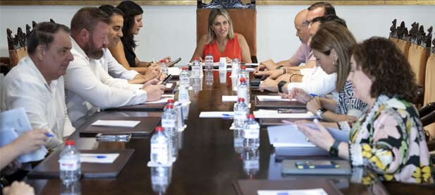 “Estas ayudas refuerzan nuestro compromiso con los ayuntamientos y la protección de los intereses de la ciudadanía”, afirma la presidenta Marta Barrachina.