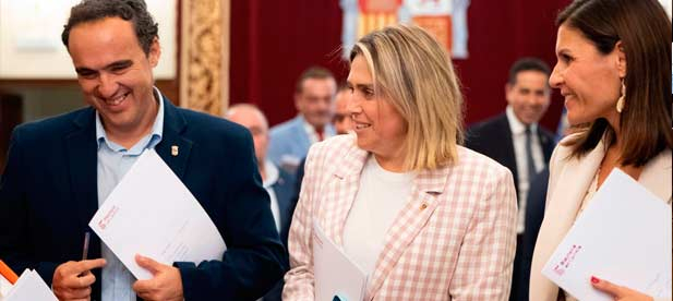 La dirigente provincial destaca que las luminarias LED permitirán un ahorro energético y económico, reduciendo el gasto eléctrico de los municipios.