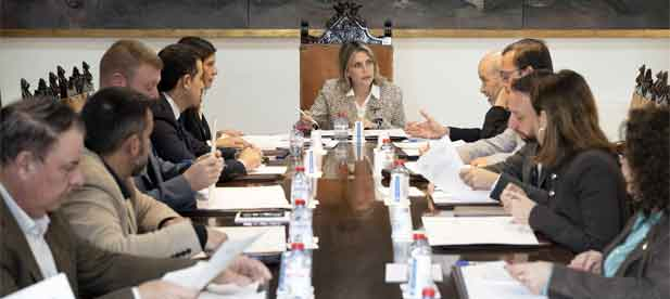 "Escuchamos a nuestros alcaldes y seguimos trabajando para mejorar los municipios y la calidad de vida de los vecinos", se&ntilde;ala la presidenta Marta Barrachina.