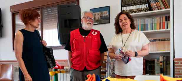 La presidenta de la Diputaci&oacute;n, Marta Barrachina, ensalza la encomiable labor social que realiza Cruz Roja y asegura que "desde el Gobierno Provincial siempre vamos a estar al lado de esa labor entregada de quienes dedican su tiempo y su trabajo a favor d