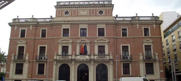 Los populares hacen que el equipo de gobierno incorpore propuestas a favor de los 135 municipios, familias, autónomos y pymes dentro del Pacto con la provincia impulsado por el PP