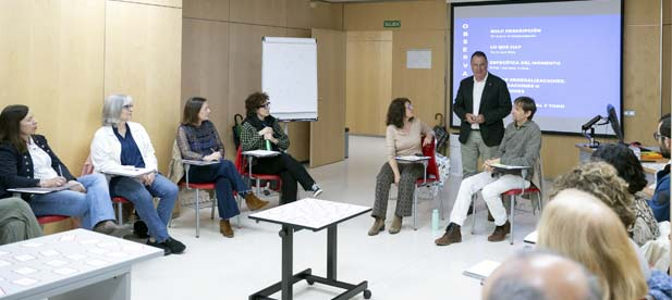 Llopis, reivindica la importancia de la prevención de riesgos laborales. "Desde la Diputación de Castellón creemos firmemente que informar y sensibilizar en la prevención es una tarea clave para construir una sociedad más humana y más segura"