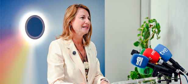 Bego&ntilde;a Carrasco afirma que el eclipse es una oportunidad para situar a Castell&oacute;n en el mapa internacional con un evento que atraer&aacute; visitantes de todo el mundo, dentro de un proyecto abierto que combina ciencia, cultura, espect&aacute;culo y turismo.