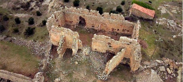 La población, con poco más de 200 habitantes, lucha por reivindicar su patrimonio e invertir en sus fortalezas. La petición de ayudas “persigue el apoyo que permita invertir en el pueblo”