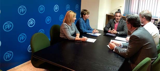 Barrachina: "El PP seguirá defendiendo el territorio frente a las agresiones del Gobierno"