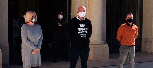Los populares reclaman que se hagan públicos los informes que justifican los cierres y que se deje de criminalizar a sectores económicos fundamentales