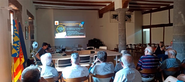José Arenes apuesta “por revolucionar la cartera de prestaciones en la localidad” de modo que “los vecinos que pagan impuestos sepan que estos redundan en una mejor calidad de vida”