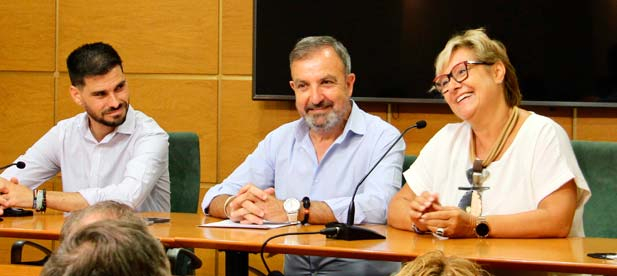 Redondo y Ramirez han dado la bienvenida a los nuevos trabajadores destacando que este programa combina la generación de oportunidades laborales, con la apuesta del Ayuntamiento de Castellón por la cohesión social y la inserción laboral 