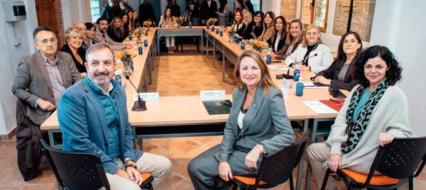 La alcaldesa de Castellón ha querido hacer también especial hincapié en los datos del mercado laboral en la ciudad. "En estos momentos tenemos unas buenas cifras de ocupación en la ciudad de Castellón.