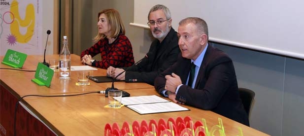 El portavoz del equipo de gobierno participa en la inauguración de las "24 Jornades de Disseny" de la Escola d'Art i Superior de Disseny.