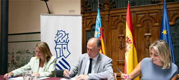 Hoy gana Castell&oacute;n y gana la provincia, porque poner en valor a nuestros bomberos es tambi&eacute;n garantizar m&aacute;s seguridad para nuestras vecinas y vecinos", ha indicado Bego&ntilde;a Carrasco