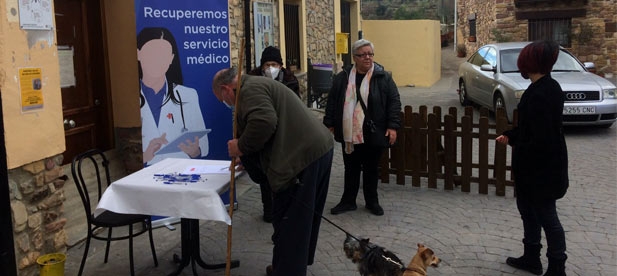 Martínez: “Está muy bien ir a los pueblos y hacerse fotos, pero lo que esperan los vecinos es que en lugar de privarles del médico, como hace el PSOE, les amplíen la cobertura”