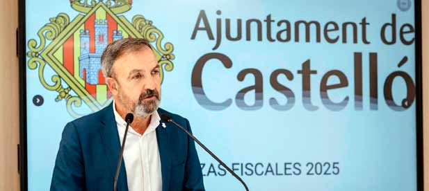 Juan Carlos Redondo, concejal de Hacienda, durante su respuesta al PSOE sobre la tasa de basuras.