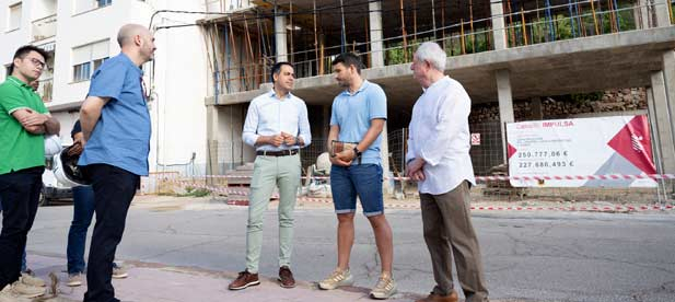 Folgado destaca en su visita a la infraestructura que “incrementamos el respaldo económico a los municipios para que amplíen sus recursos” y subraya que financiar esta instalación “es garantía de servicio y mejor calidad de vida para los vecinos”