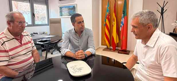 El pasado julio, el portavoz del PP, Ricardo Navarre, volvi&oacute; a plantear al alcalde la problem&aacute;tica. &ldquo;Llevamos meses sin que se resuelva un problema que nos ha dejado sin fuentes en el pueblo&rdquo;