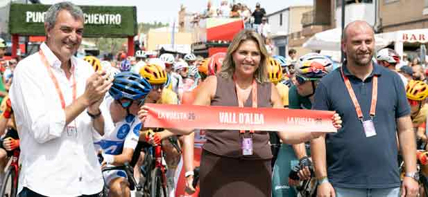 Marta Barrachina destaca la capacidad de La Vuelta para vertebrar la provincia y acercar el deporte de &eacute;lite a los municipios peque&ntilde;os
