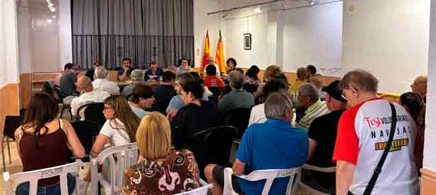 Navarro defiende a los operarios municipales, mientras el PP pide m&aacute;s inspecciones para prevenir problemas en tormentas.