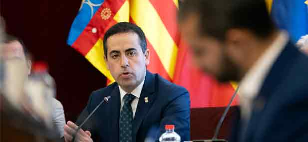 El PP propone m&aacute;s deducciones por hijos, ampliar bonificaciones familiares y rebajar el IVA de la energ&iacute;a y los alimentos b&aacute;sicos