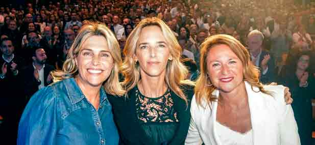 La presidenta provincial del PPCS comparte ideas con la portavoz adjunta del Grupo Popular en el Congreso, Cayetana &Aacute;lvarez de Toledo, y la presidenta del PP de Castell&oacute;n, Bego&ntilde;a Carrasco, en un Auditorio atestado de castellonenses &ldquo;que piden cambio&rdquo;