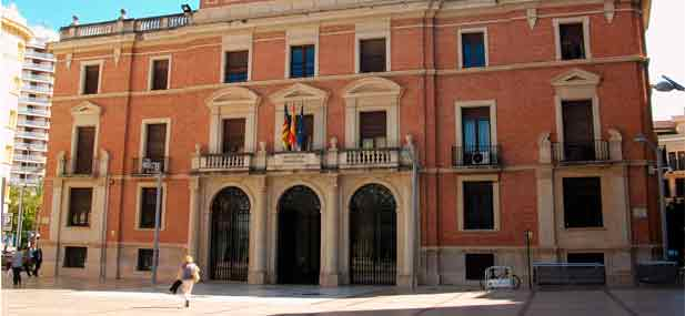 Llevar el presupuesto para su aprobaci&oacute;n al pleno de la Diputaci&oacute;n el pr&oacute;ximo 3 de noviembre, es algo que no ocurre en la instituci&oacute;n provincial desde, por lo menos, hace veinte a&ntilde;os