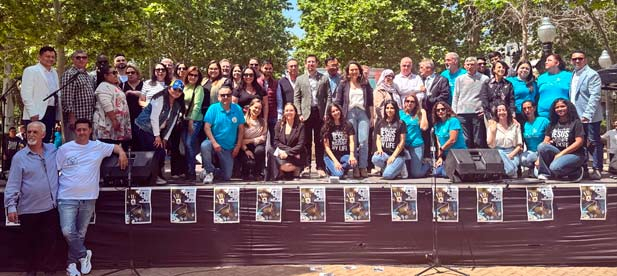 Momento de la Jornada por la Convivencia Interreligiosa en Castellón, que reunió a más de un millar de personas en torno al respeto y el diálogo entre distintas confesiones.