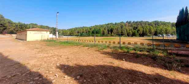 La subvenci&oacute;n, directa, &ldquo;podr&iacute;a mejorar el actual campo de f&uacute;tbol&rdquo; y volver a recuperar el m&uacute;sculo de un deporte que ten&iacute;a club propio en el municipio. &ldquo;Esta inversi&oacute;n es un est&iacute;mulo que nos brinda la Diputaci&oacute;n y que no debemos desaprovechar&rdquo;