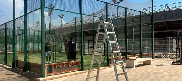 Las pistas de p&aacute;del que se est&aacute;n desmantelando se reubicar&aacute;n dentro del Parque Deportivo Sindical donde podr&aacute;n seguir siendo utilizadas