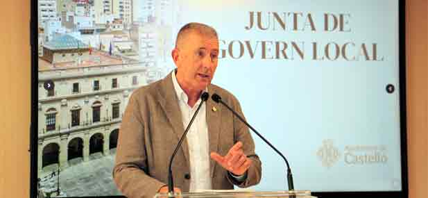 Sales: &ldquo;Cumplimos el compromiso de bajar el IBI un 10% y seguimos apoyando a la hosteler&iacute;a y la vivienda&rdquo;