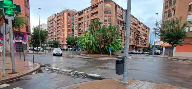 Las actuaciones de canalizaci&oacute;n y drenaje en el Barranco del Sol, la avenida Valencia y la Ronda Norte, junto a la limpieza del r&iacute;o Seco durante el verano, han contribuido a mejorar la respuesta ante las lluvias torrenciales.