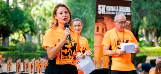 La primera edila resalta tambi&eacute;n la labor de ASOLECAS "acompa&ntilde;ando a los pacientes y a sus familias, dando visibilidad a la leucemia e impulsando la investigaci&oacute;n