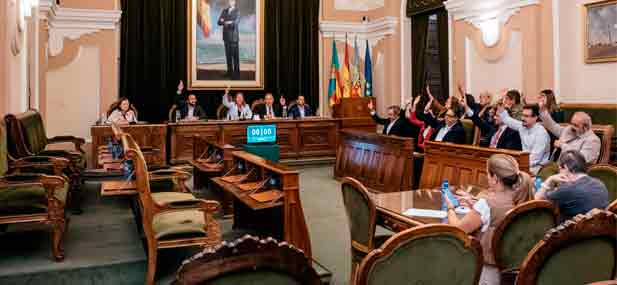 Toda la oposici&oacute;n huy&oacute; del Pleno para no votar la bajada de impuestos a los castellonenses.